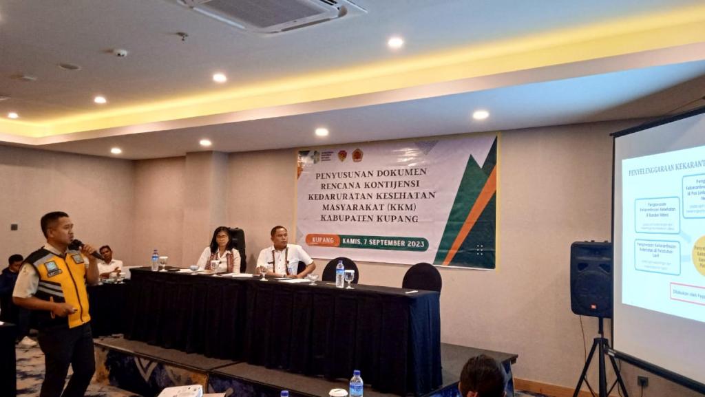KKP KUPANG, NARASUMBER PENYUSUNAN DOKUMEN RENCANA KONTIJENSI KEDARURATAN KESEHATAN MASYARAKAT (KKM) DI KABUPATEN KUPANG