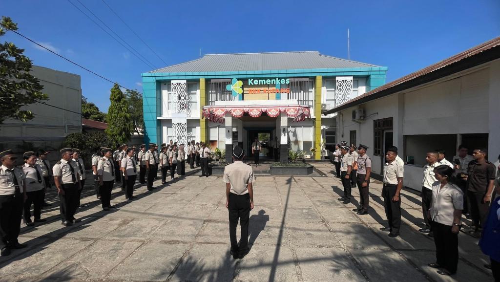 Peringati Hari Kesehatan Nasional ke-60, Balai Kekarantinaan Kesehatan Kupang Gelar Upacara