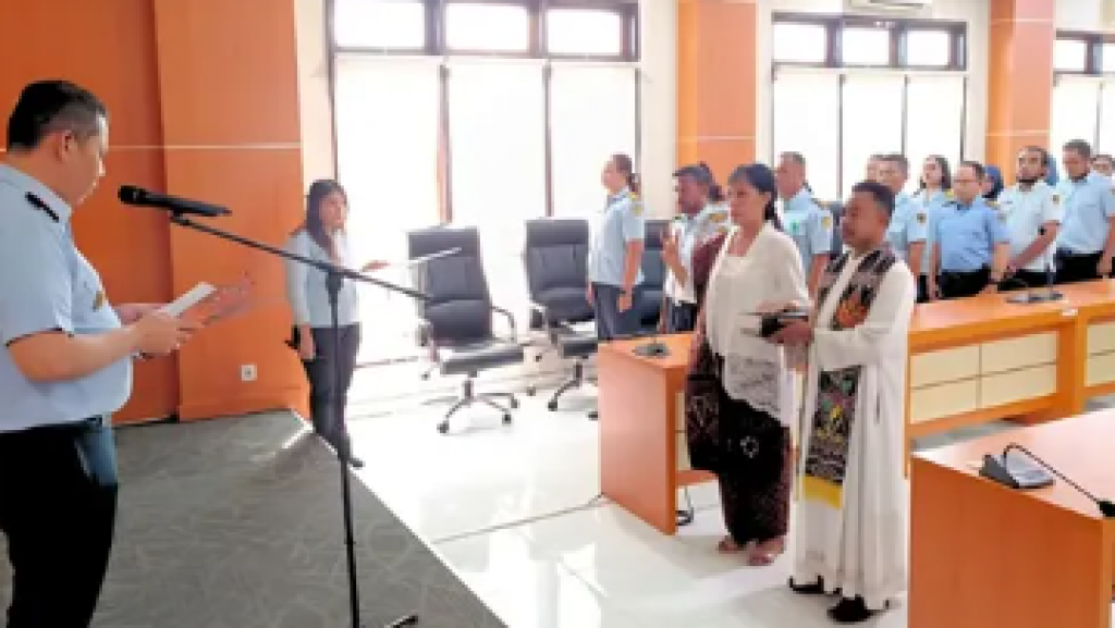 Perkuat Lini Pelayanan Kefarmasian, BKK Kelas I Kupang Gelar Pelantikan Jabatan Fungsional Apoteker Ahli Muda