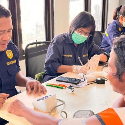 Bantuan Medis Kesehatan dan Survey Migrasi Malaria Pada Wilayah Kerja Pelabuhan Laut Waingapu