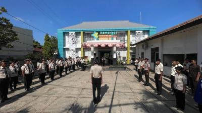 Peringati Hari Kesehatan Nasional ke-60, Balai Kekarantinaan Kesehatan Kupang Gelar Upacara